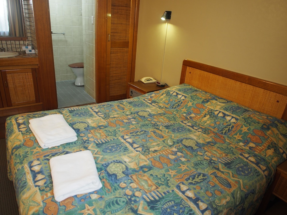 ASCOT MOTOR INN 16/32