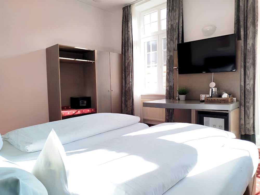 Hotel Schwert 22/50