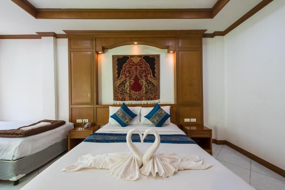 Magnific Guesthouse Patong 11/50