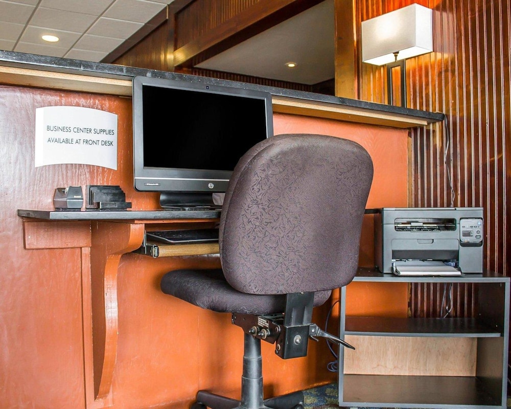 Wilkes Barre Inn And Suites 37/50