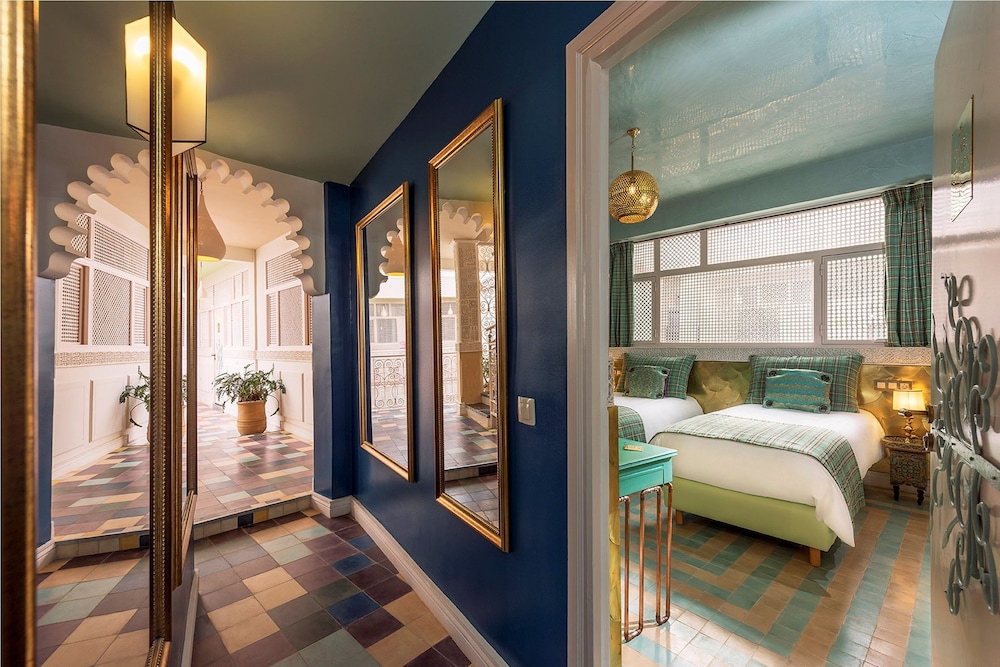 RIAD KARMELA PRINCESSE 17/62