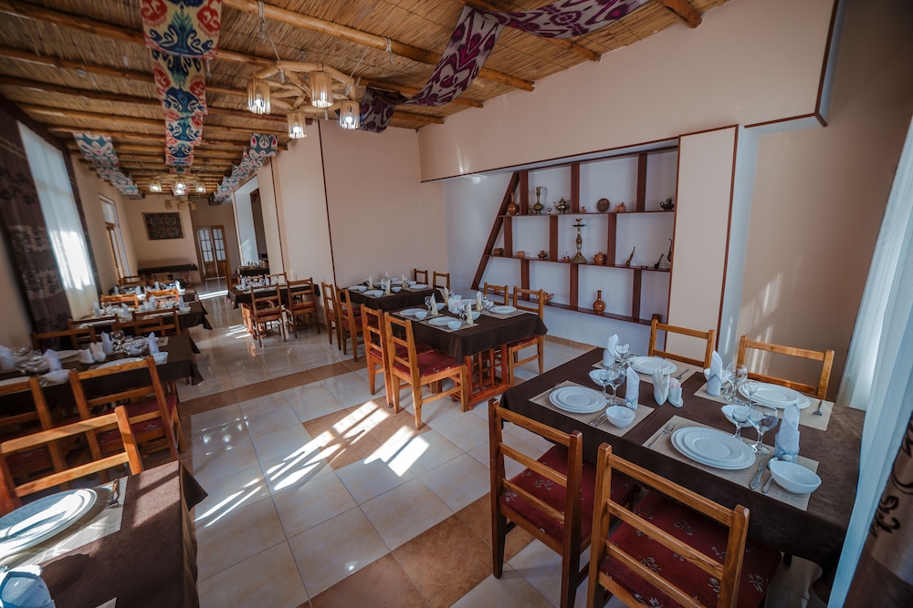 Arkanchi Hotel 34/48