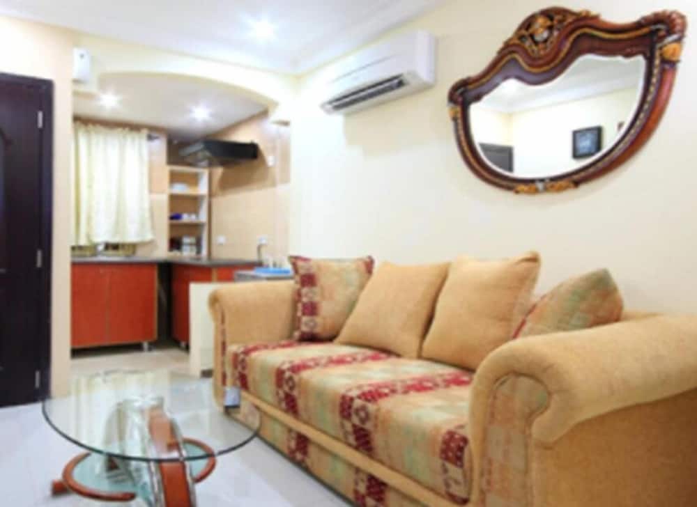 Sdm Tavern And Suites 17/27