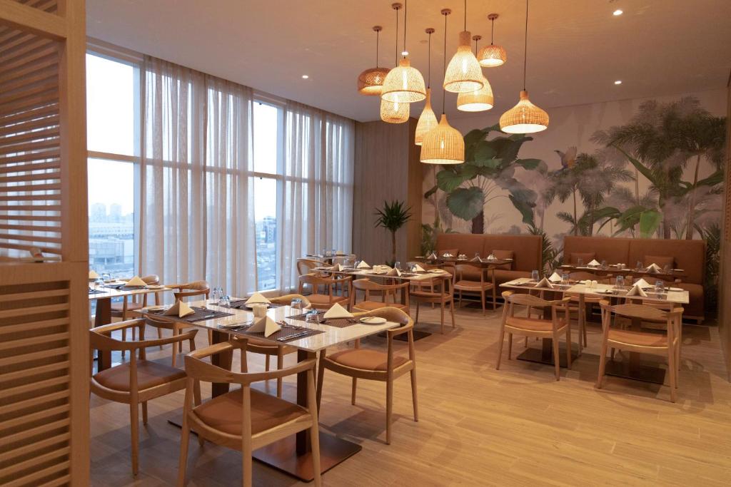 Novotel Jumeirah Village Triangle 24/32