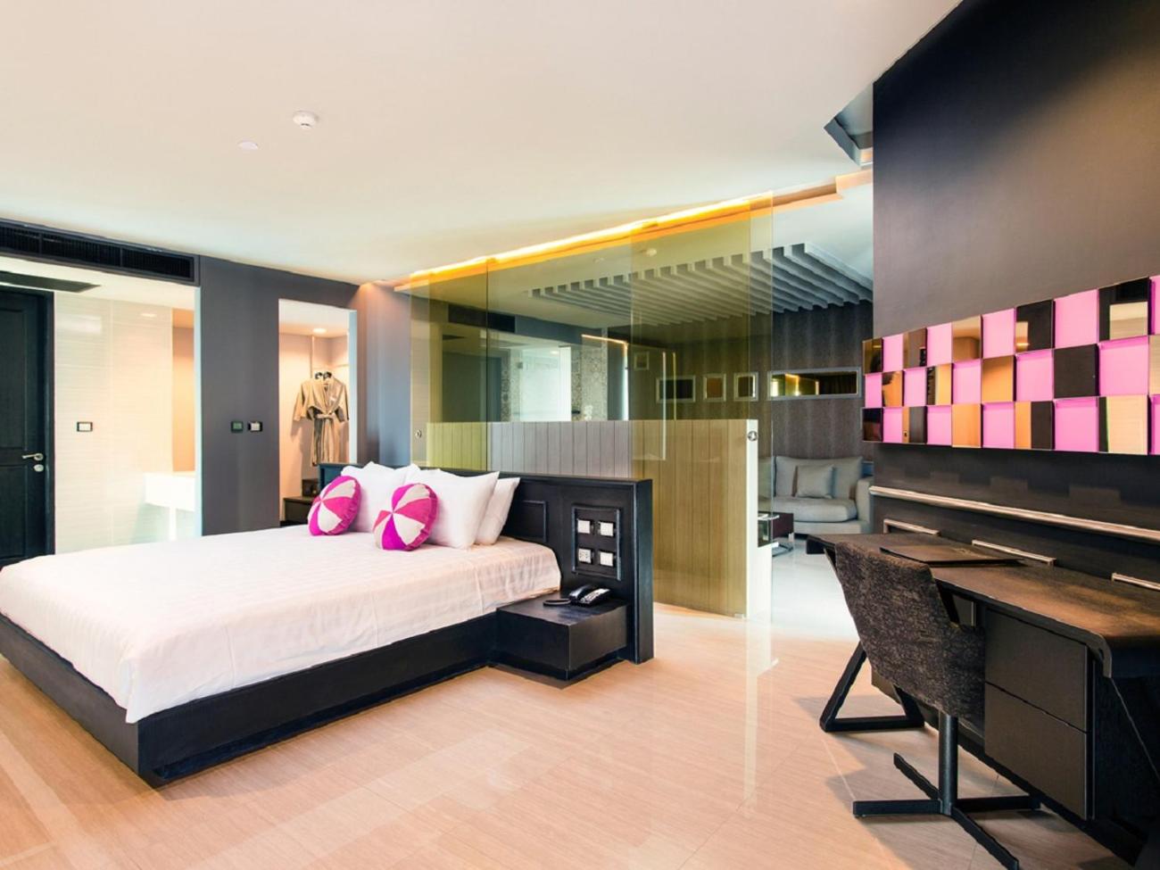 1 Bedroom, Suite, Double Bed, Ocean Front، Tsix5 Phenomenal 4/6