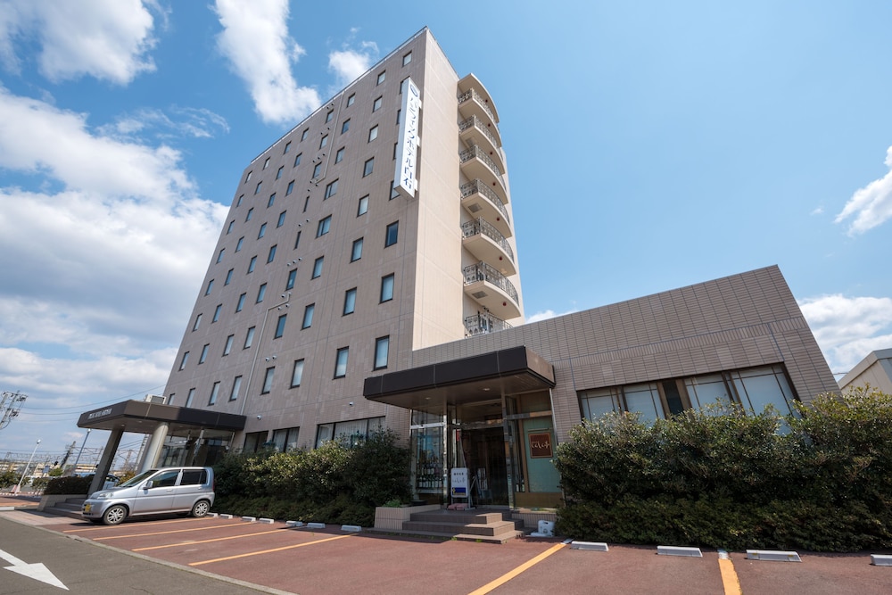 Pacific Hotel Shiroishi 47/58