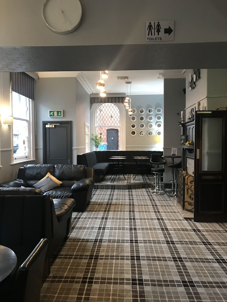 The Station Hotel 19/25