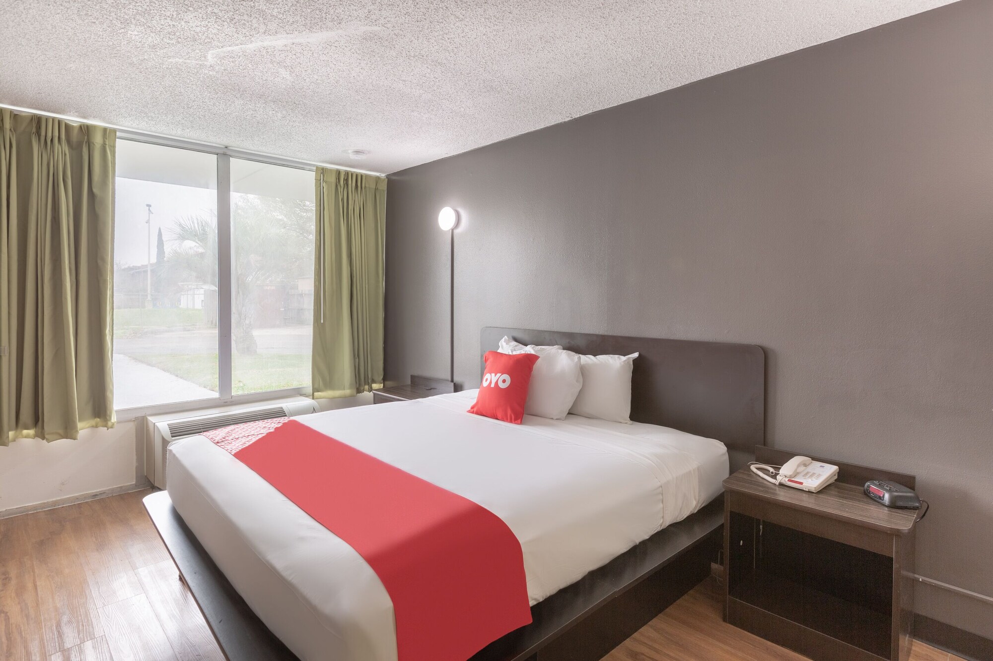 PREMIUM, KING BED