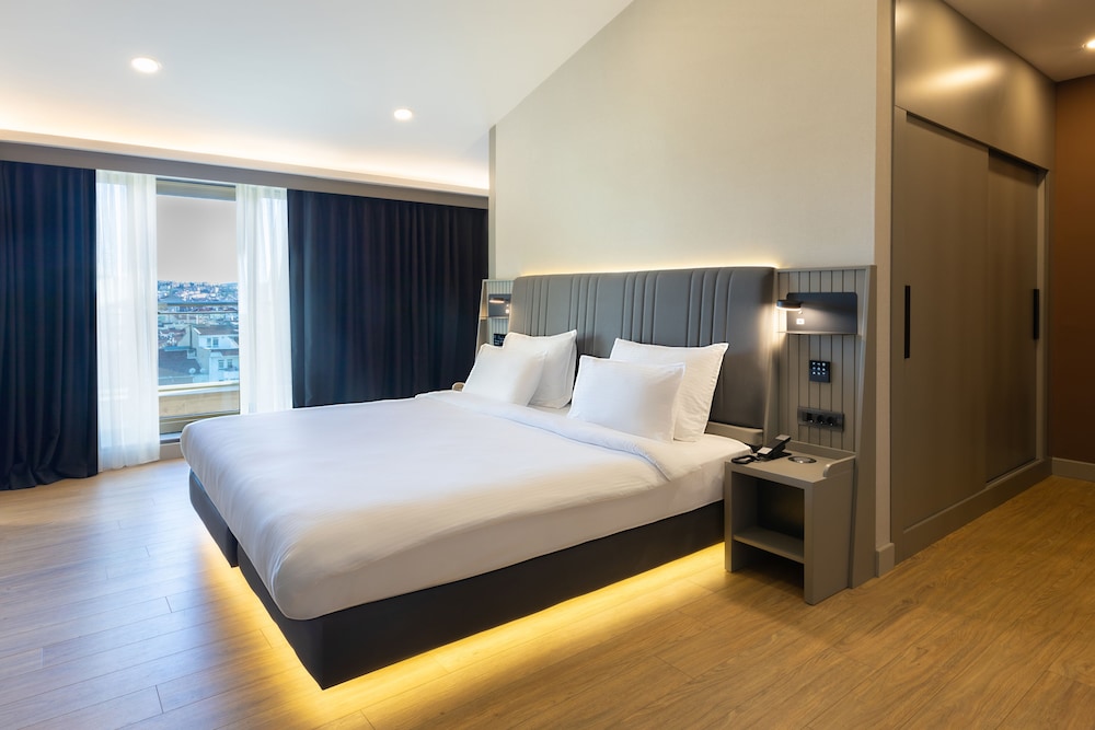 Smart by Dedeman Eskisehir 17/50