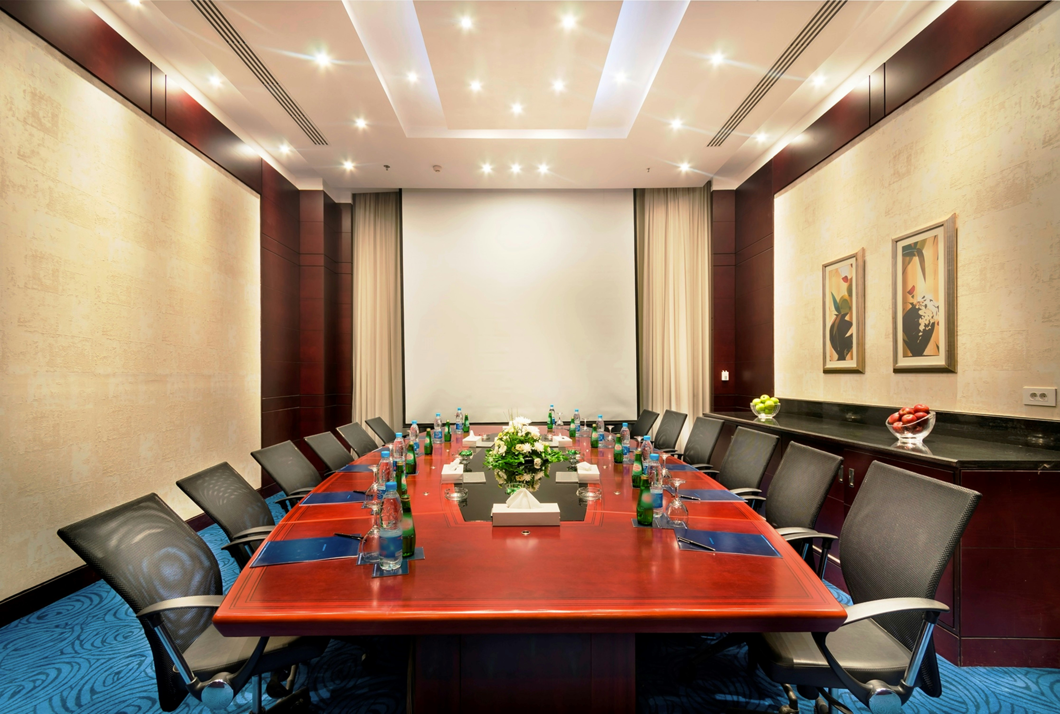 Hilton Alexandria Green Plaza 75/89