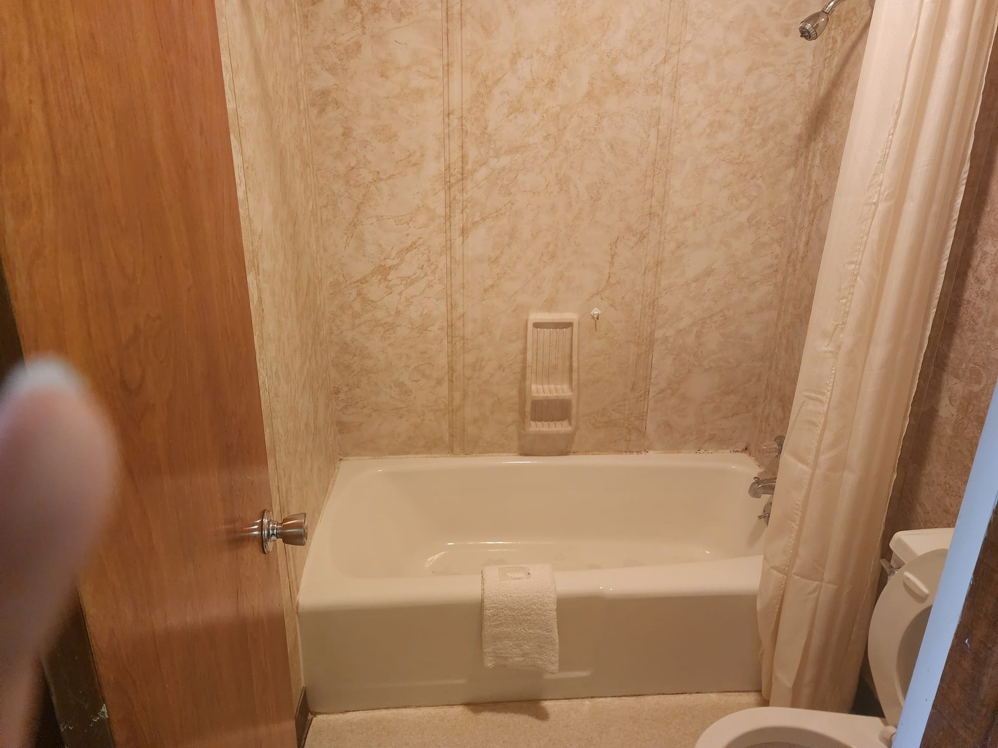 غرفة بسريرين كوين، First Inn By OYO Quinter Hwy 70 6/6