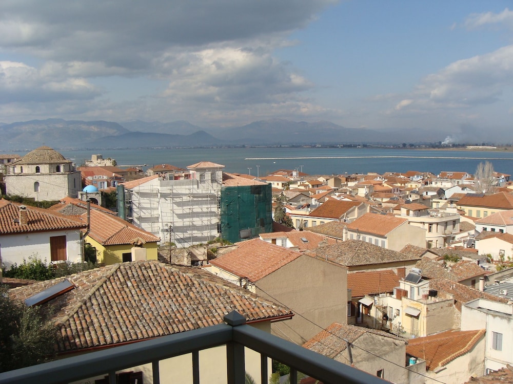 Amfitriti Palazzo 50/58
