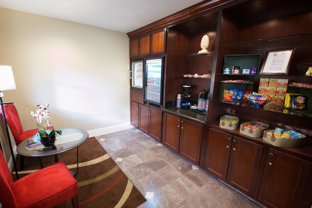 Best Western Plus Orchid Hotel & Suites 38/59