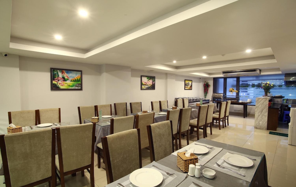 Blue Pearl Hotel 30/34
