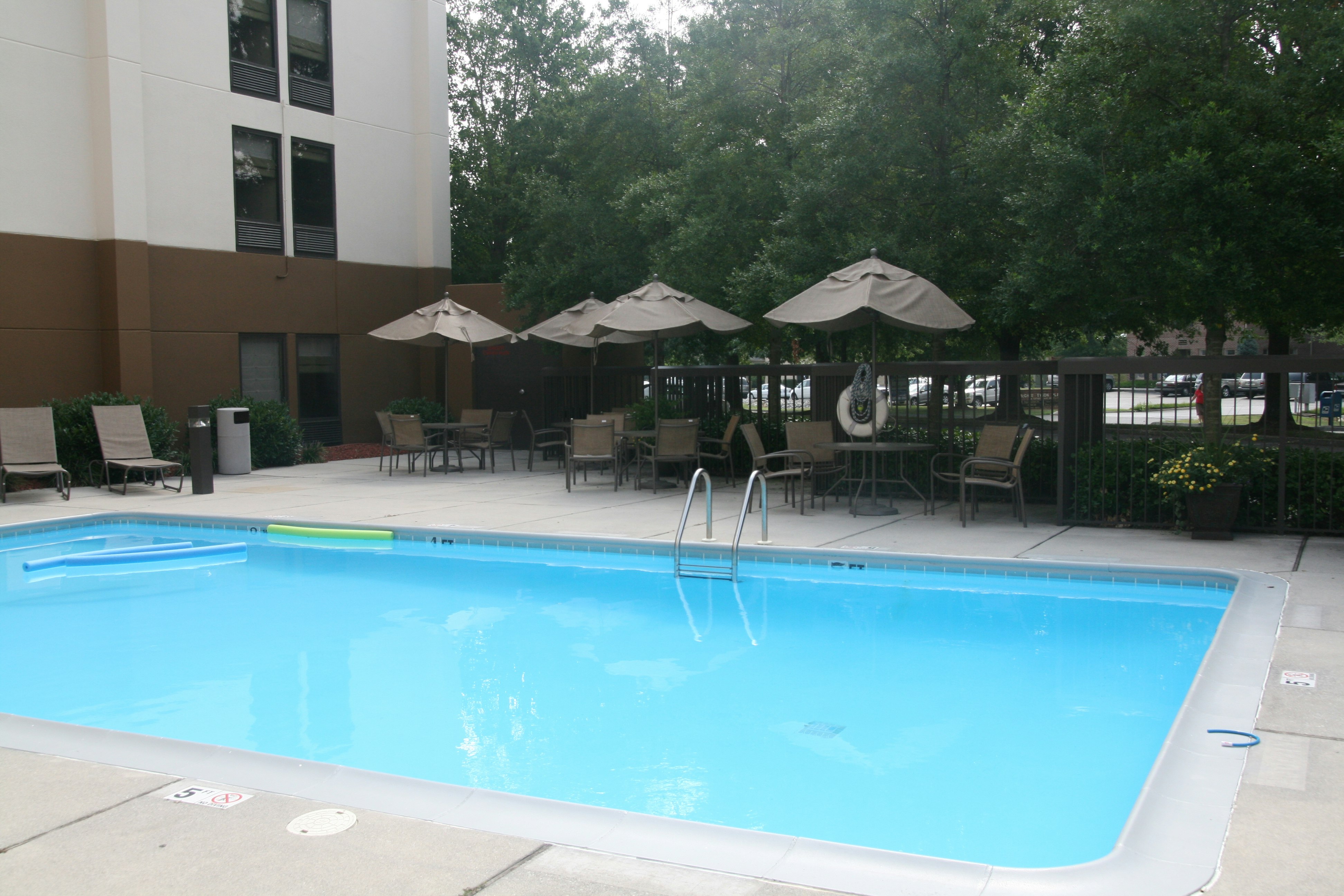 Hampton Inn Knoxville Airport 39/75