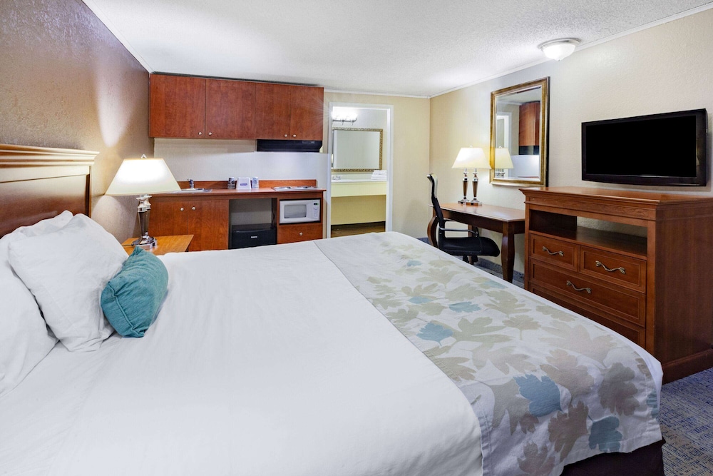 Monroe Hotel 9/52