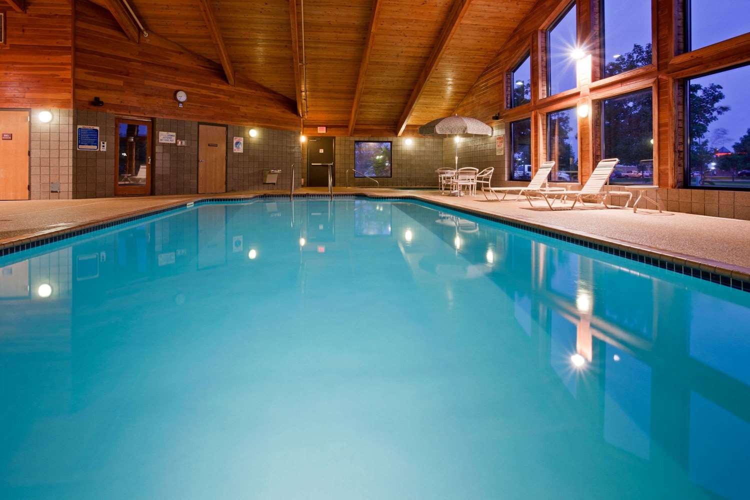 Americinn By Wyndham Coon Rapids 26/42