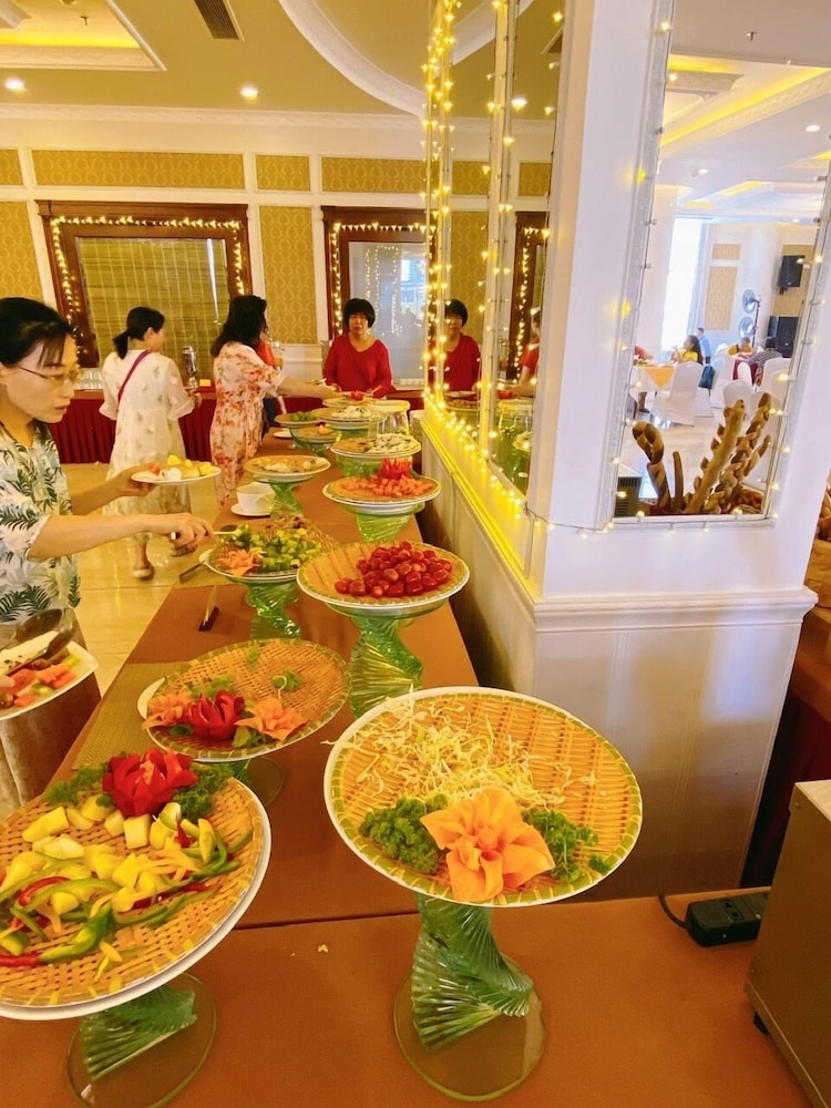 Nha Trang Palace Hotel 38/66