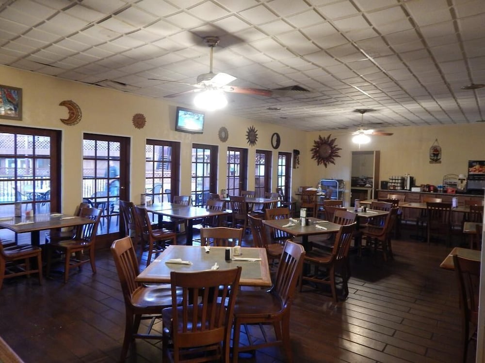 Quality Inn Chickasha 36/45