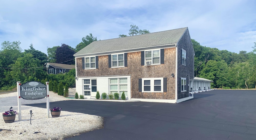 Kingfisher Lodging 3/45