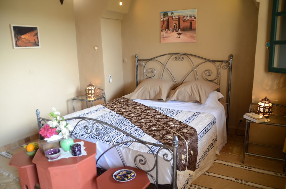 COMFORT, DOUBLE BED, POOL VIEW, PRIVATE BATHROOM