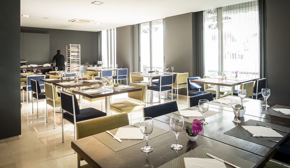 Hotel Ciutat Martorell 44/60