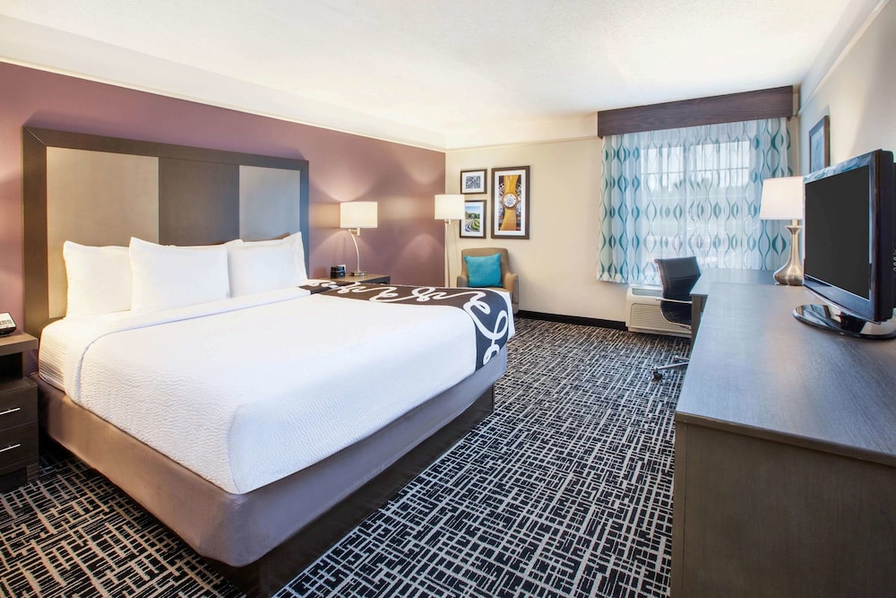 La Quinta Inn & Suites by Wyndham Cincinnati Airpt Florence 15/47