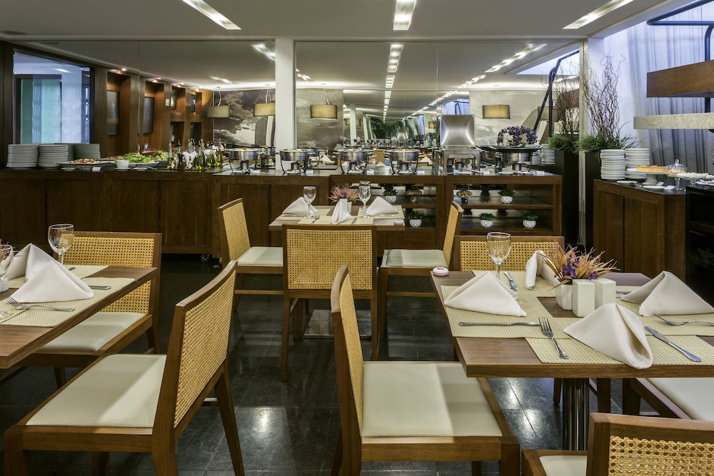 Sia Park Executive Hotel 35/44