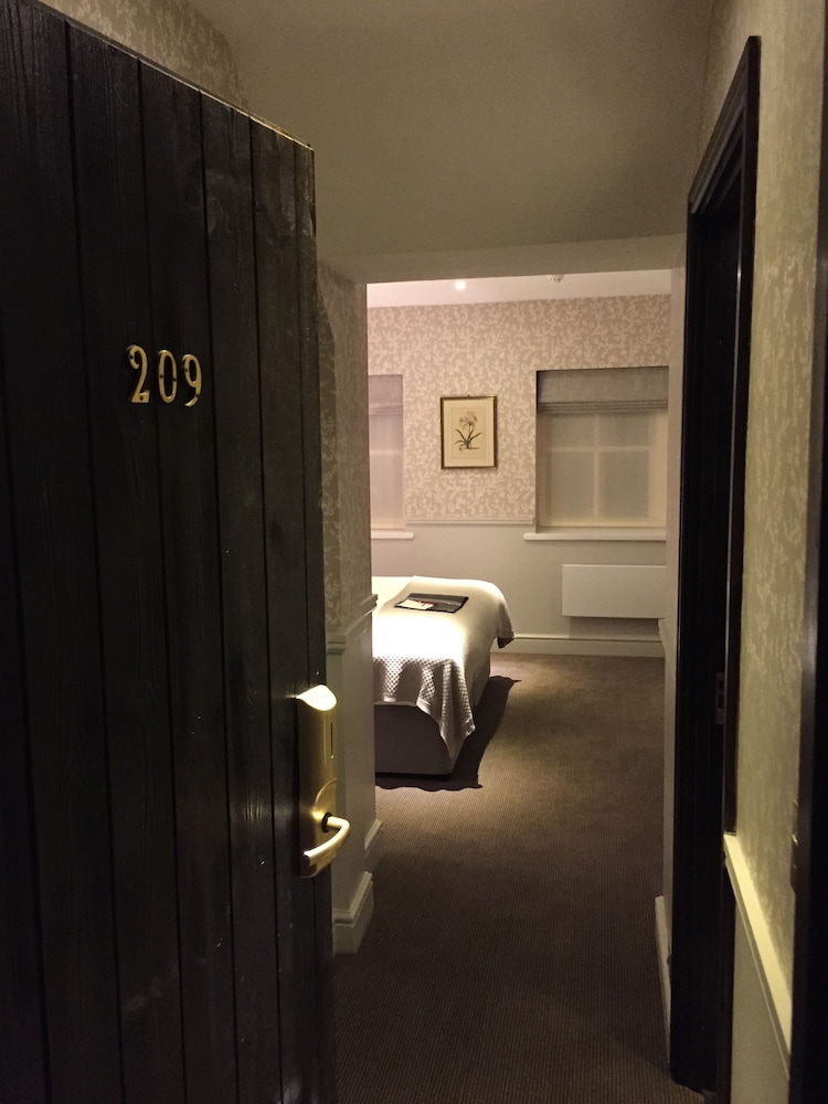 Best Western The Rose And Crown Colchester 27/47