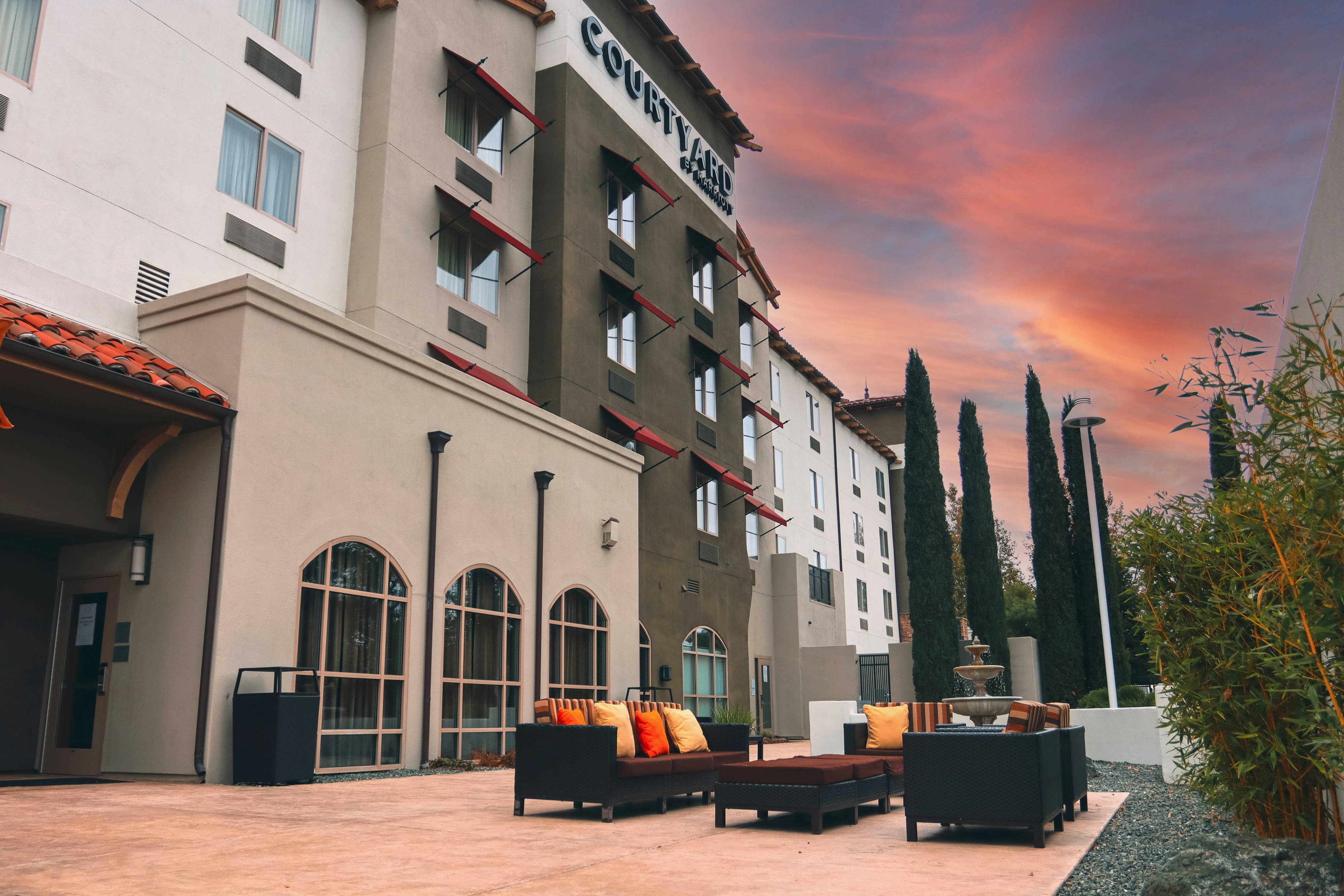 Courtyard Marriott Paso Robles 2/2