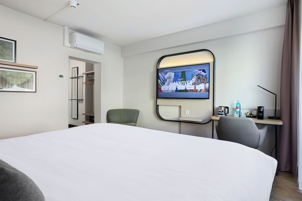 STANDARD, DOUBLE BED, BALCONY