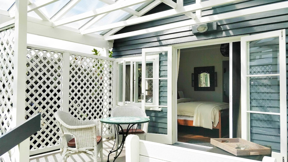 Moon Gate Villa 3/50