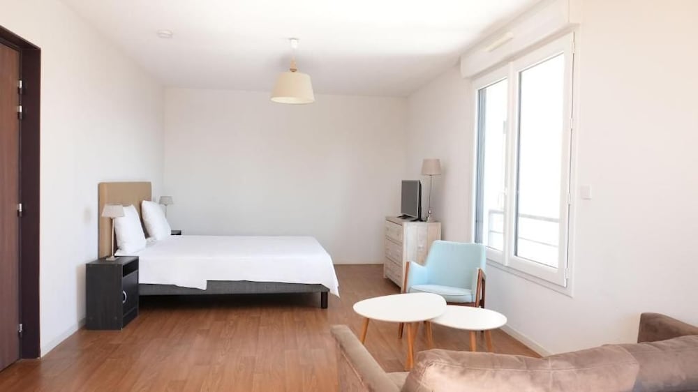 Zenao Appart'hotel Nevers 6/63