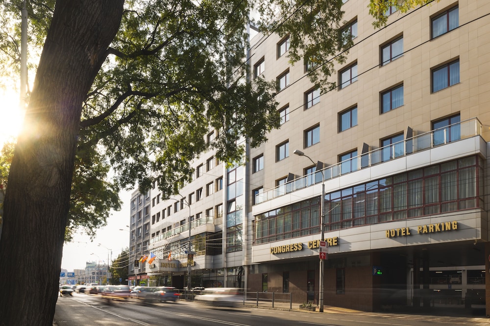 Hotel Tatra in BRATISLAVA
