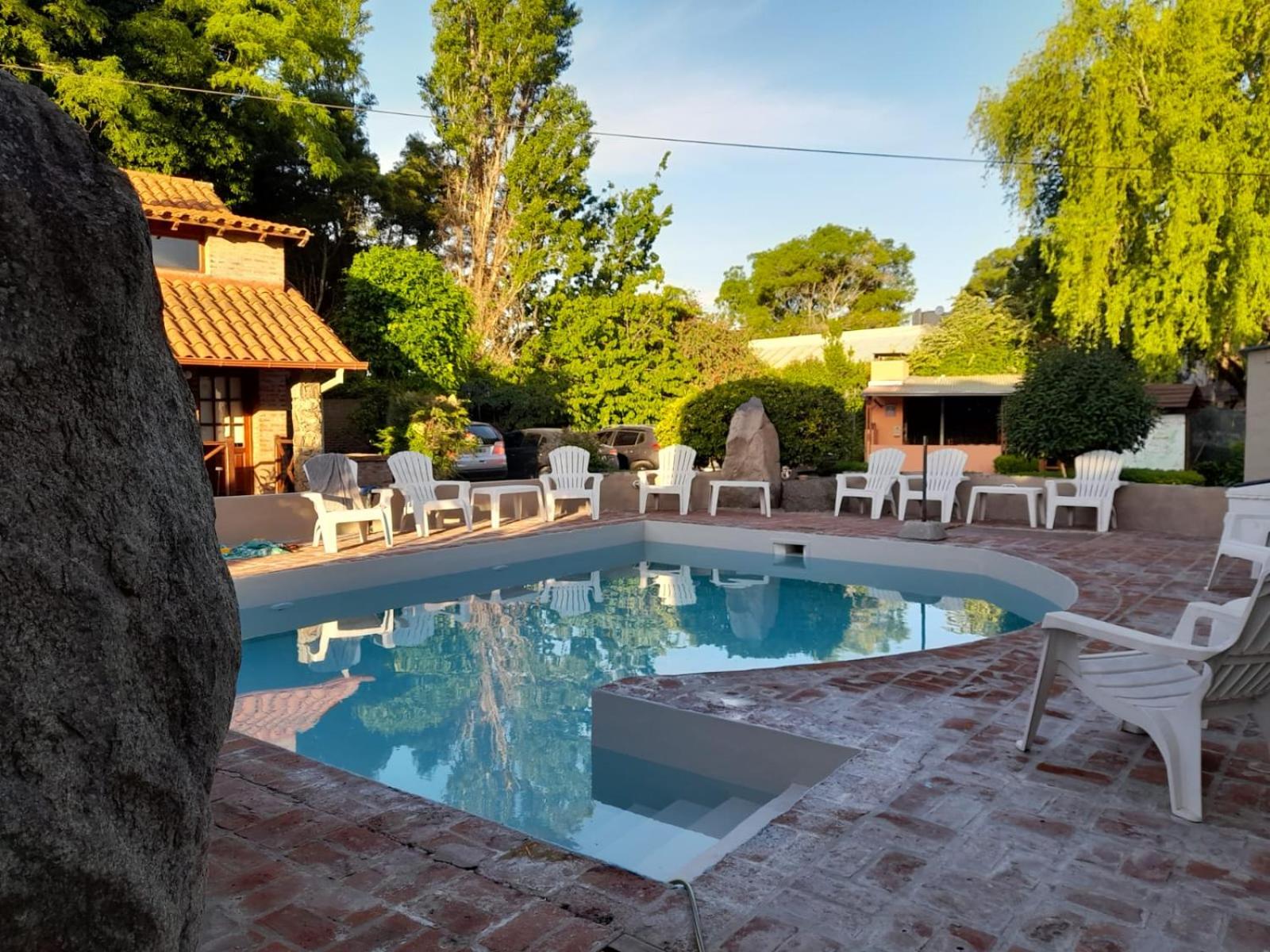 Curahue Apart Hotel 25/27