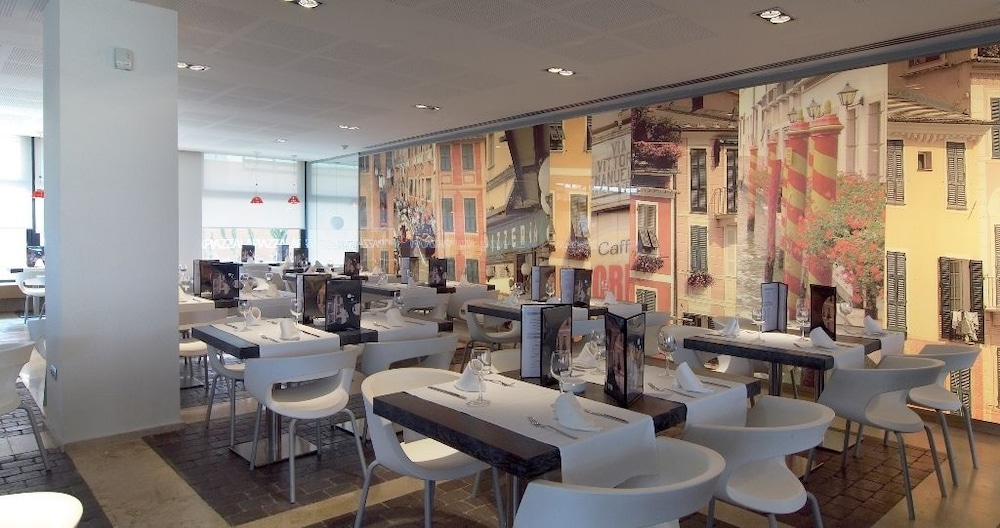 Ohtels Les Oliveres 36/50