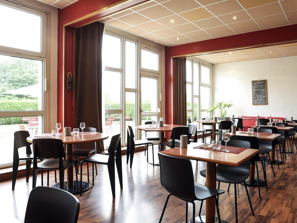 Ibis Charleville Mezieres 39/53