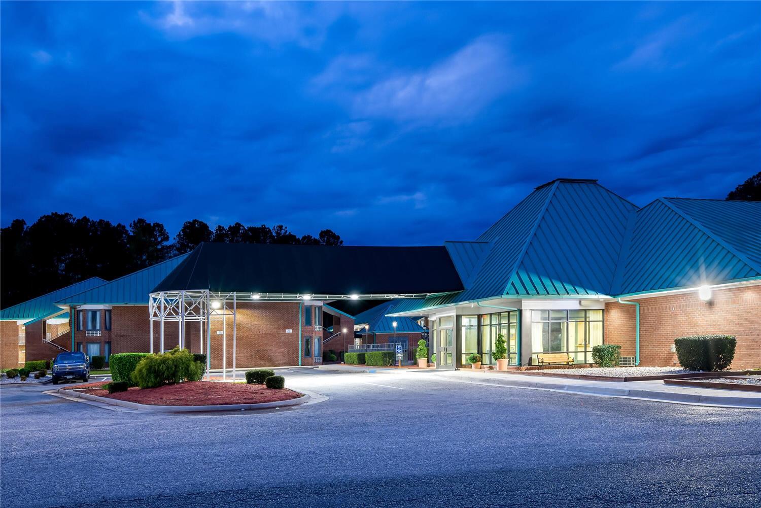 Days Inn by Wyndham Petersburg/South Fort Lee 3/14