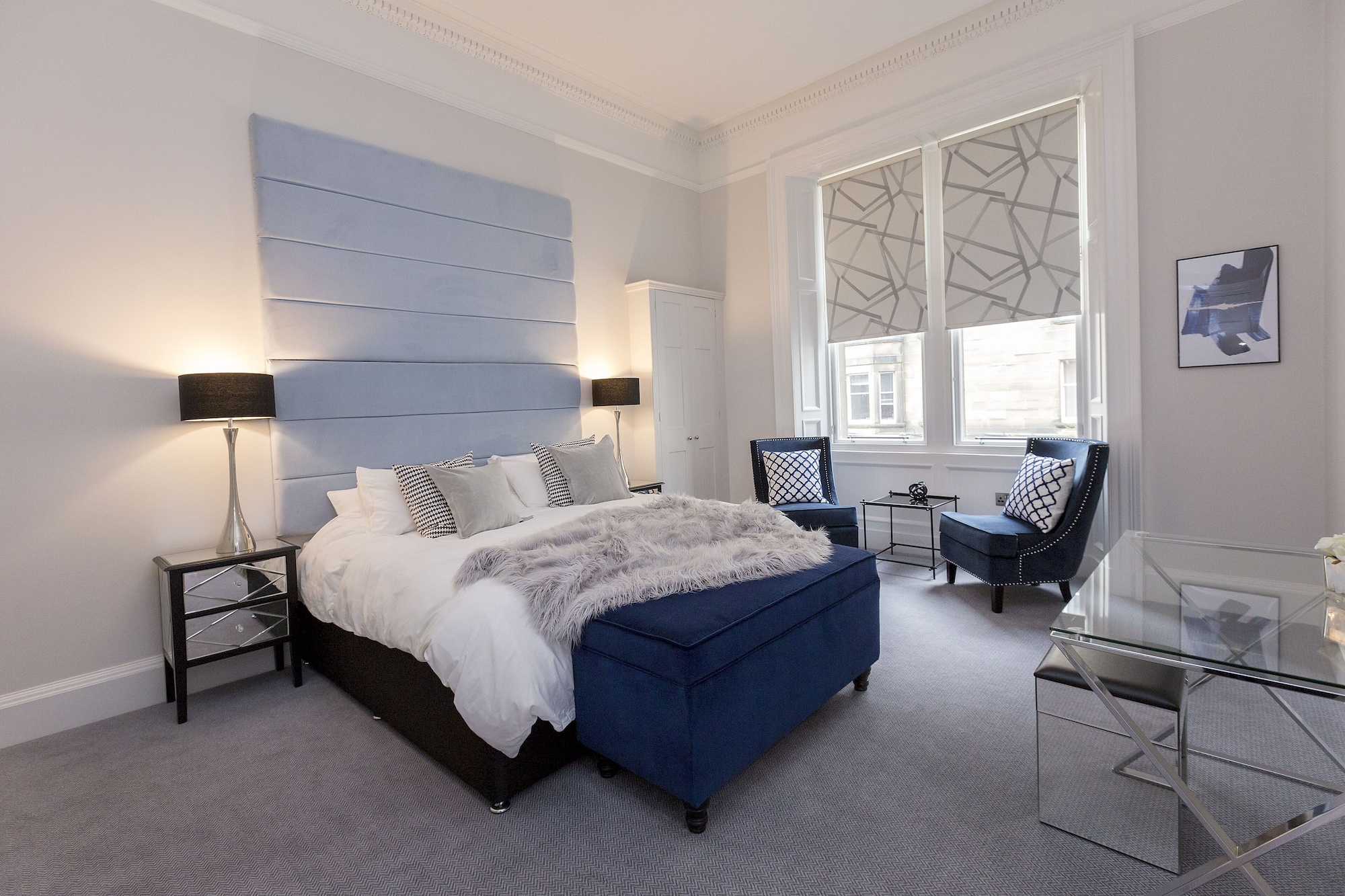 LUXURY, DOUBLE OR TWIN BED