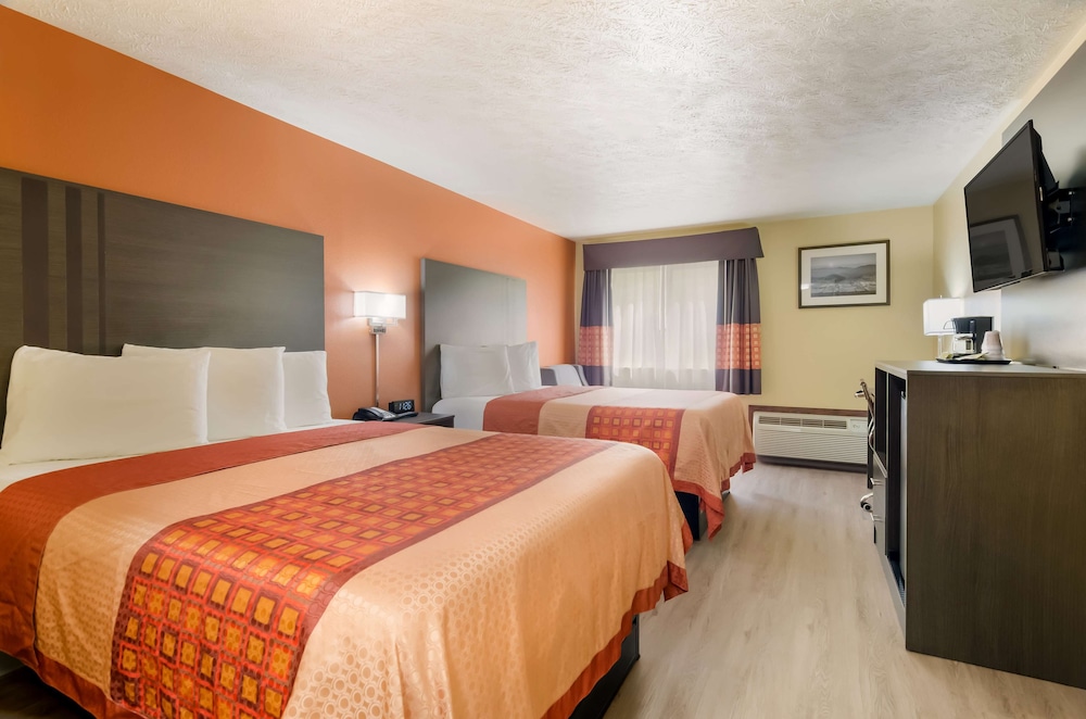 Americas Best Value Inn & Suites Independence Va 11/40