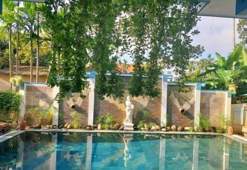 Lucky Leaf Villa 48/50