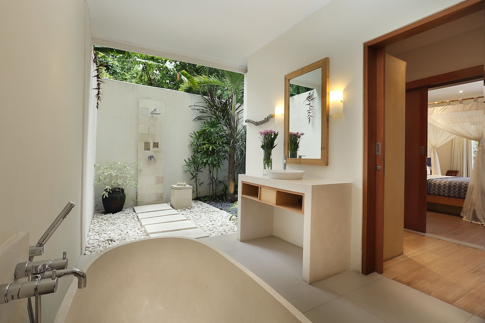 Villa Bali Asri Batubelig 50/50