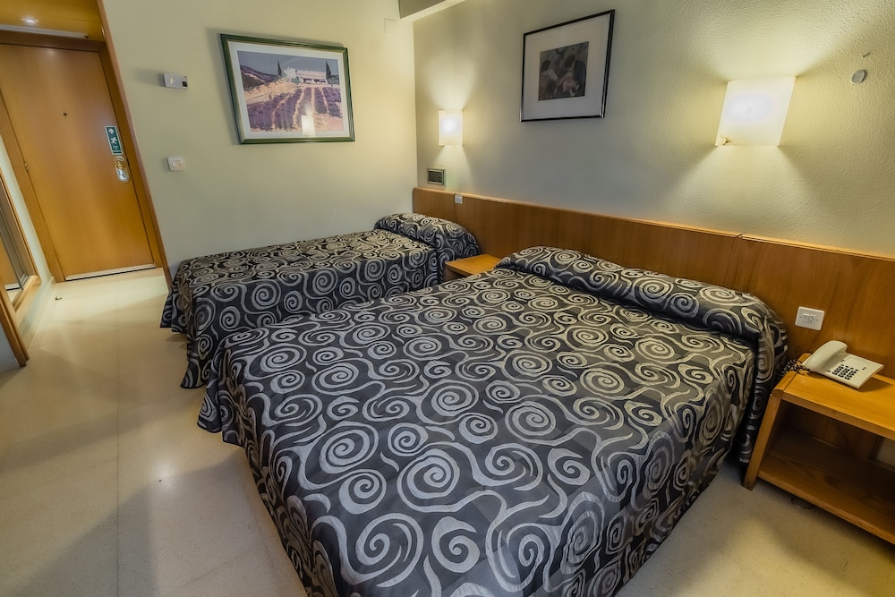 Alhama Hotel 11/64