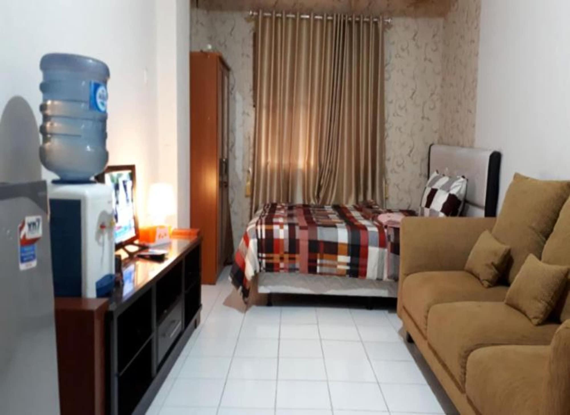 Daddy's Room Apartemen City Park by ZUZU 8/23