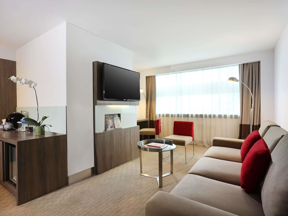Novotel Jakarta Gajah Mada 29/49
