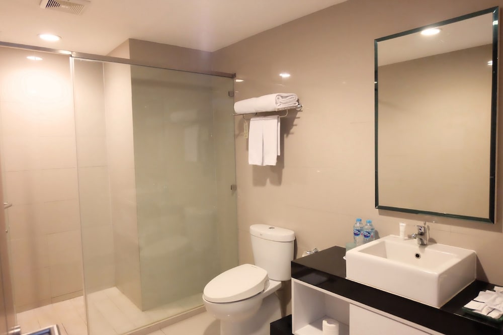 Santika Premiere Bintaro 75/78
