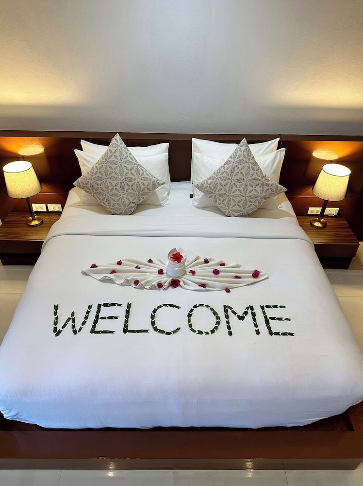 Sea Hills Resort 14/34