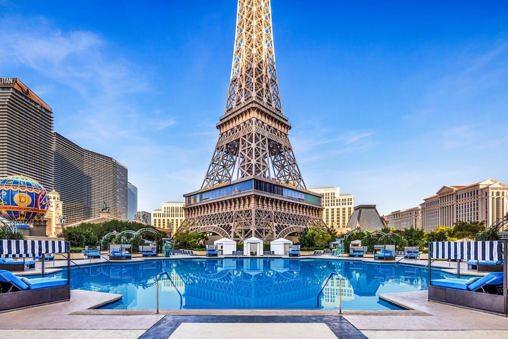 Paris Las Vegas 45/47