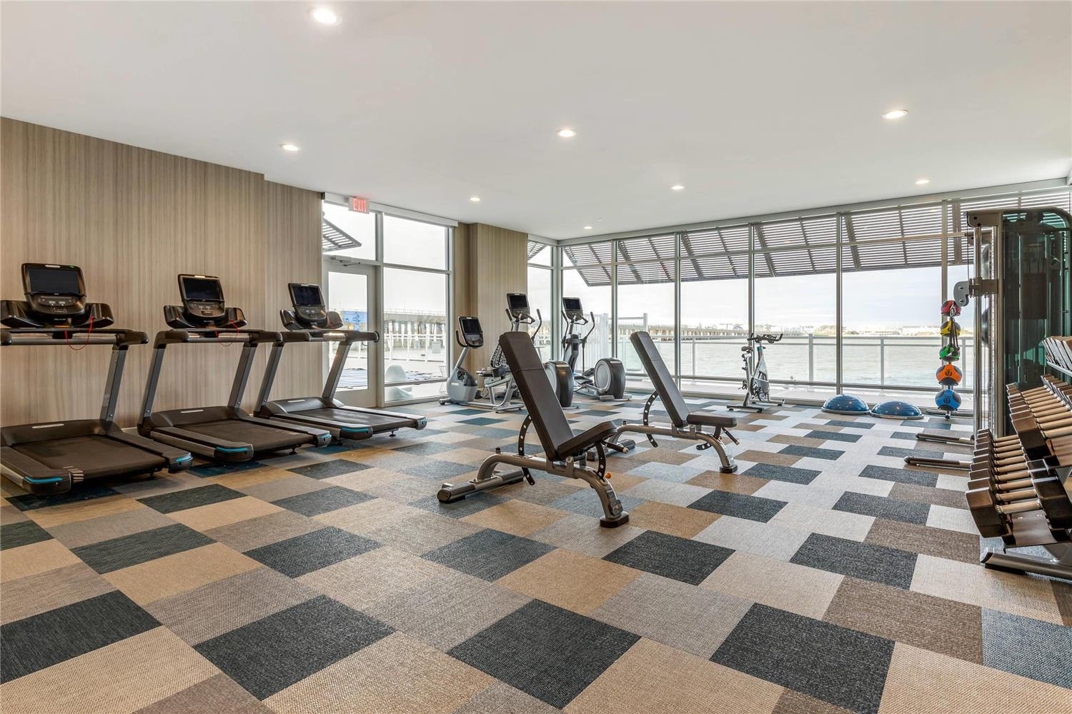 Cambria Hotel Ocean City Bayfront 12/21