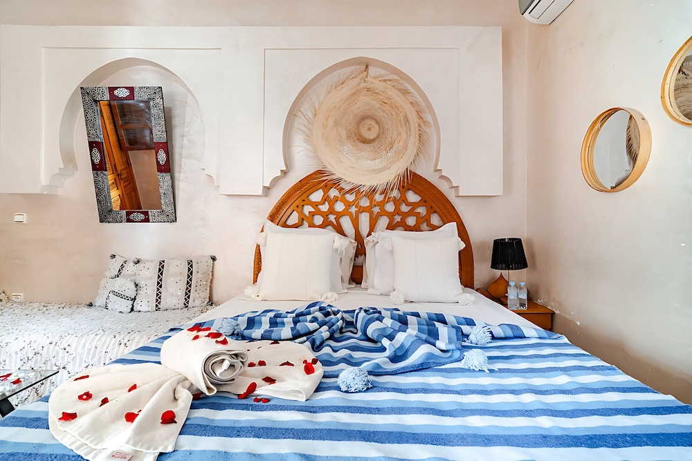 Riad Jnan Adam 24/36